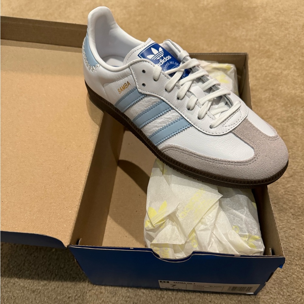 New in box Adidas Original Samba will fit women size 8-8.5; bug kid size 7